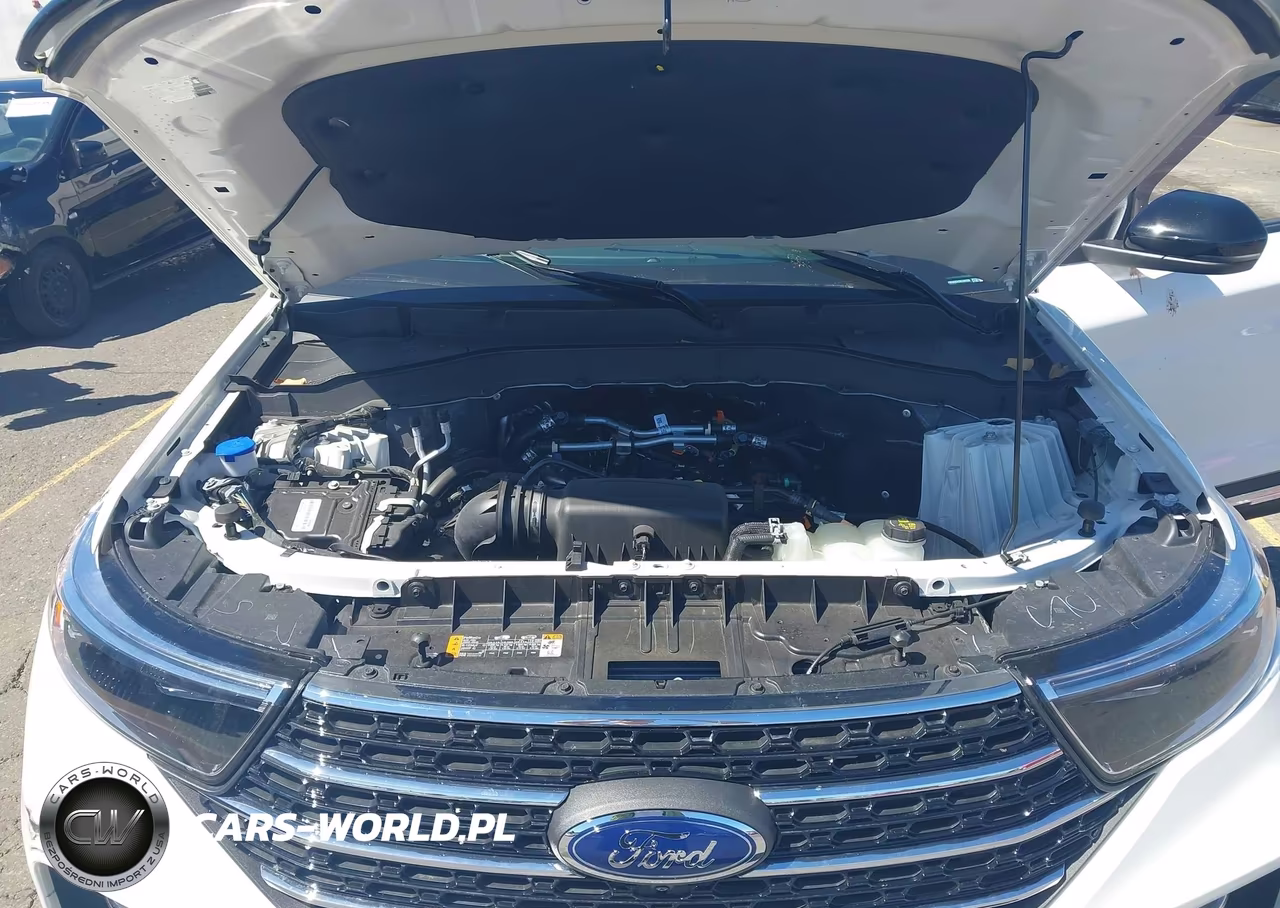 2024 Ford Explorer Xlt VIN:1FMSK8DH3RGA82288 - 10