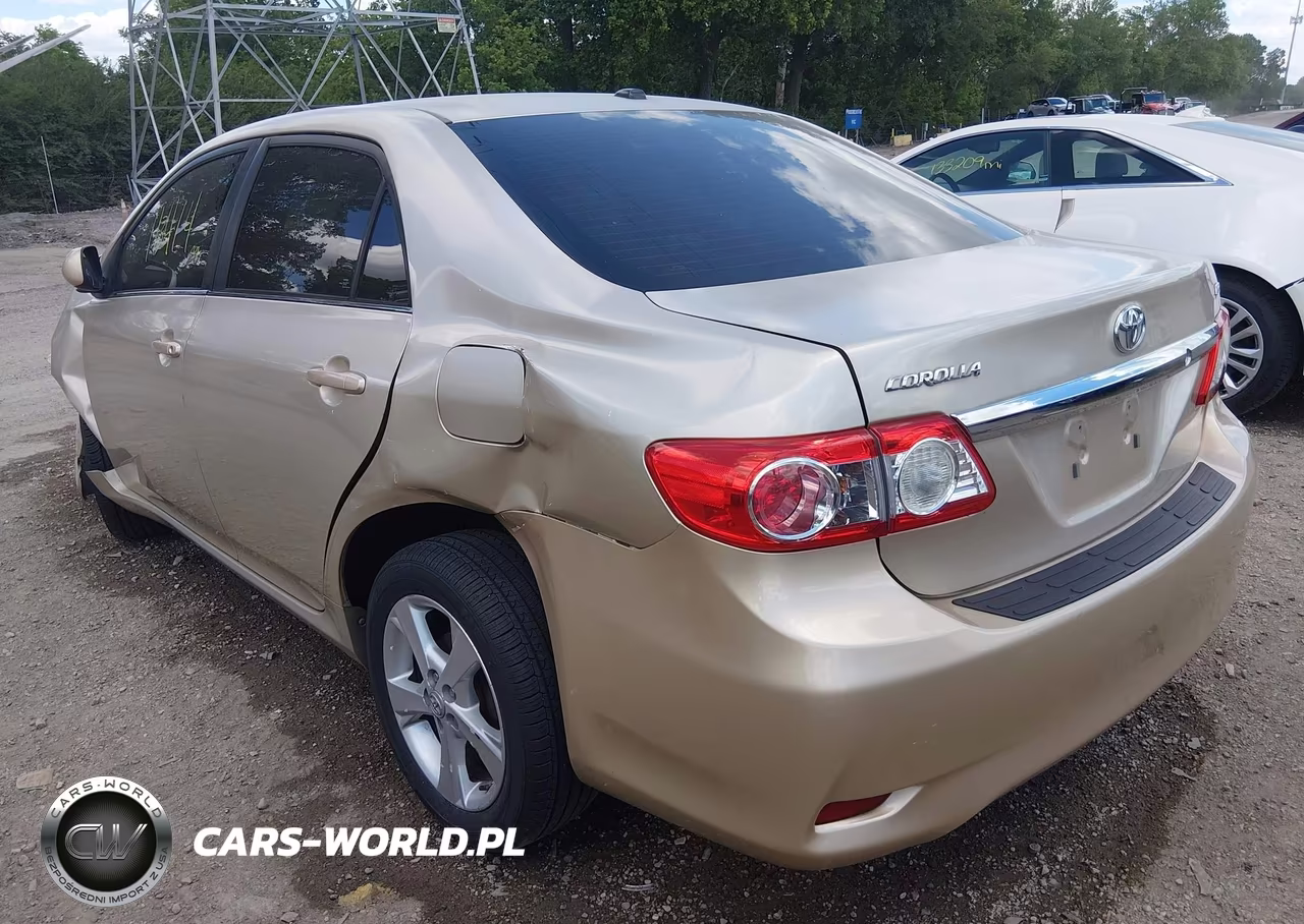 2013 Toyota Corolla Le VIN:5YFBU4EE0DP112835 - 18
