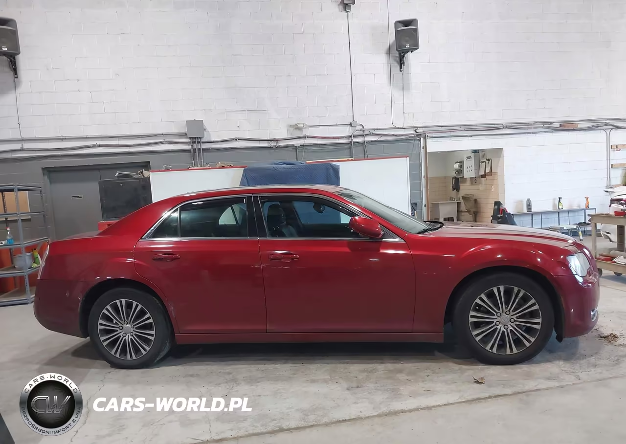 2013 Chrysler 300 300S VIN:2C3CCAGT7DH564776 - 13