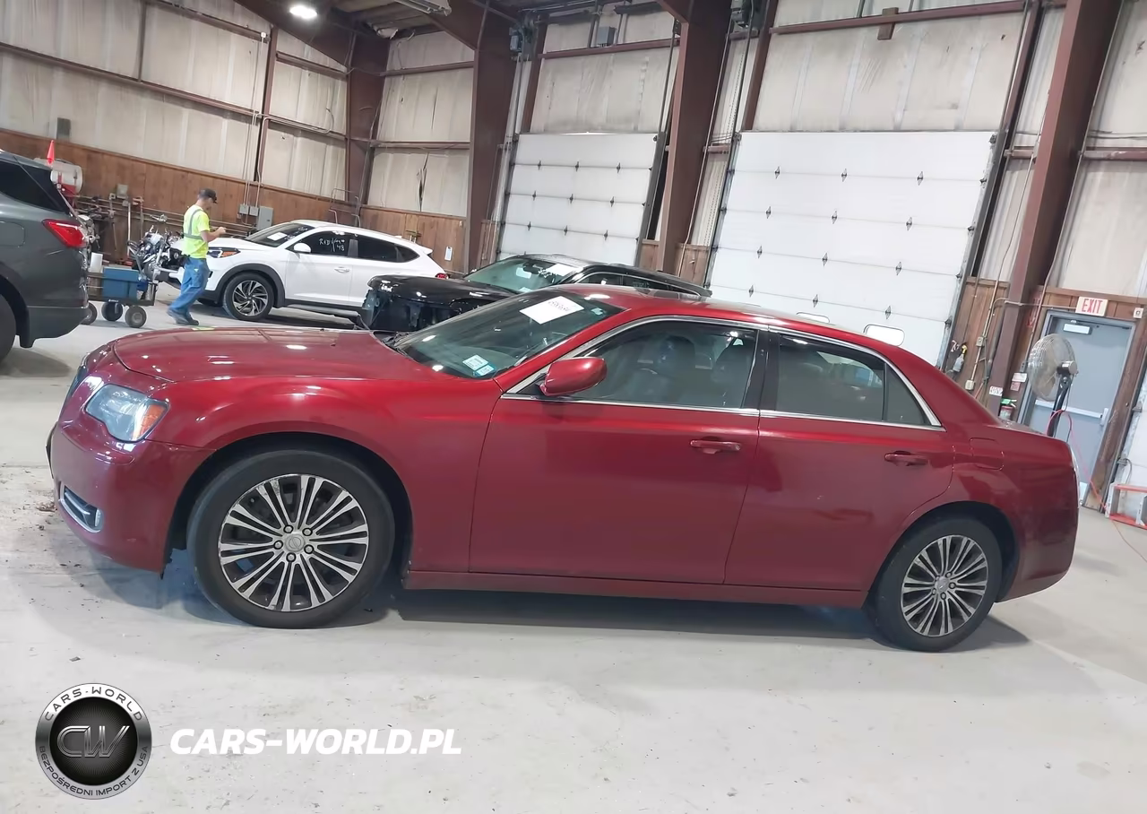 2013 Chrysler 300 300S VIN:2C3CCAGT7DH564776 - 14