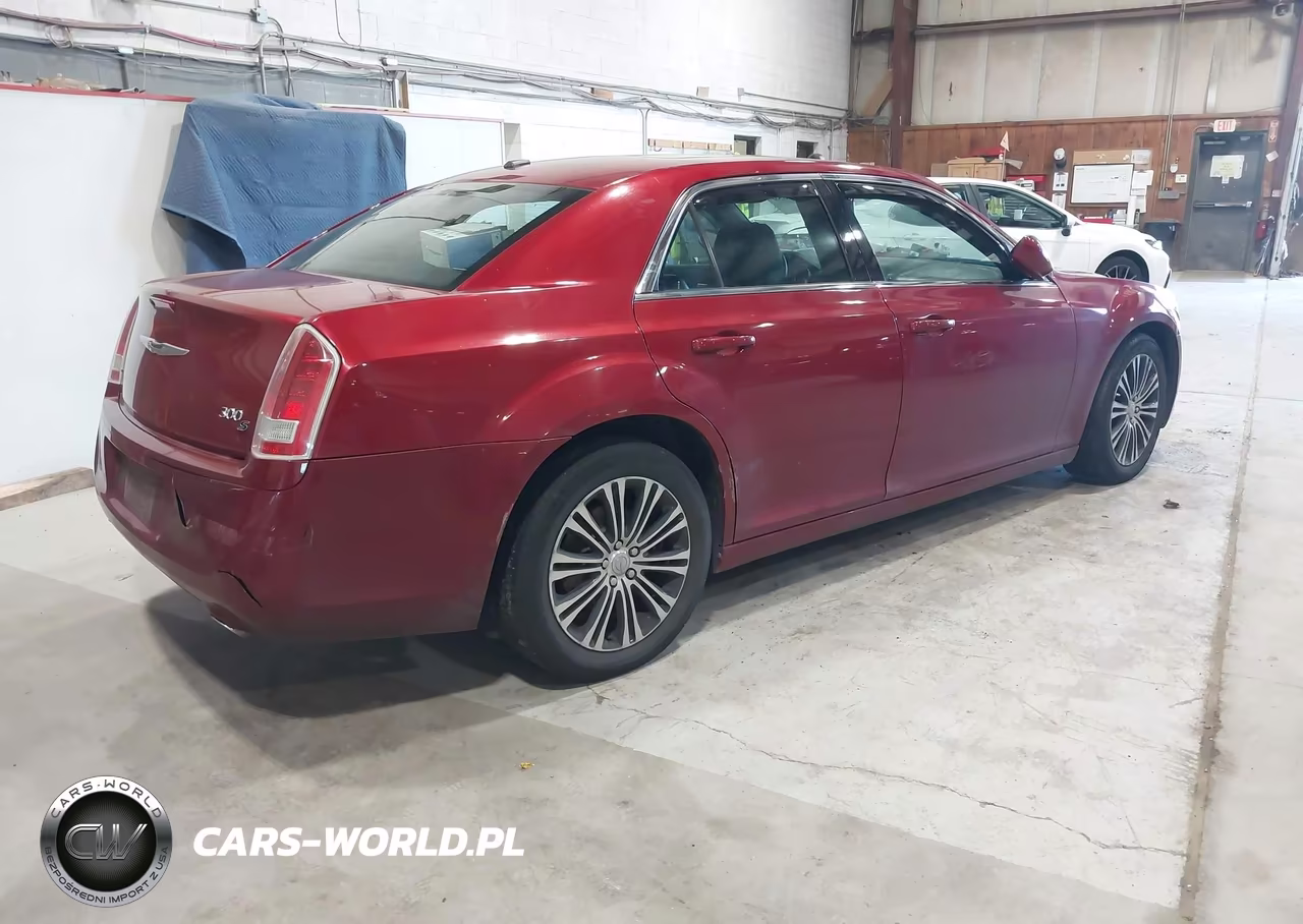 2013 Chrysler 300 300S VIN:2C3CCAGT7DH564776 - 4