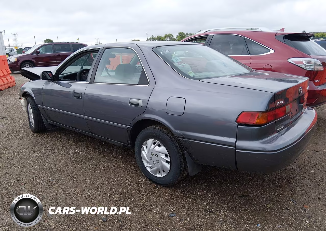 1999 Toyota Camry Ce VIN:4T1BG22K5XU922504 - 3