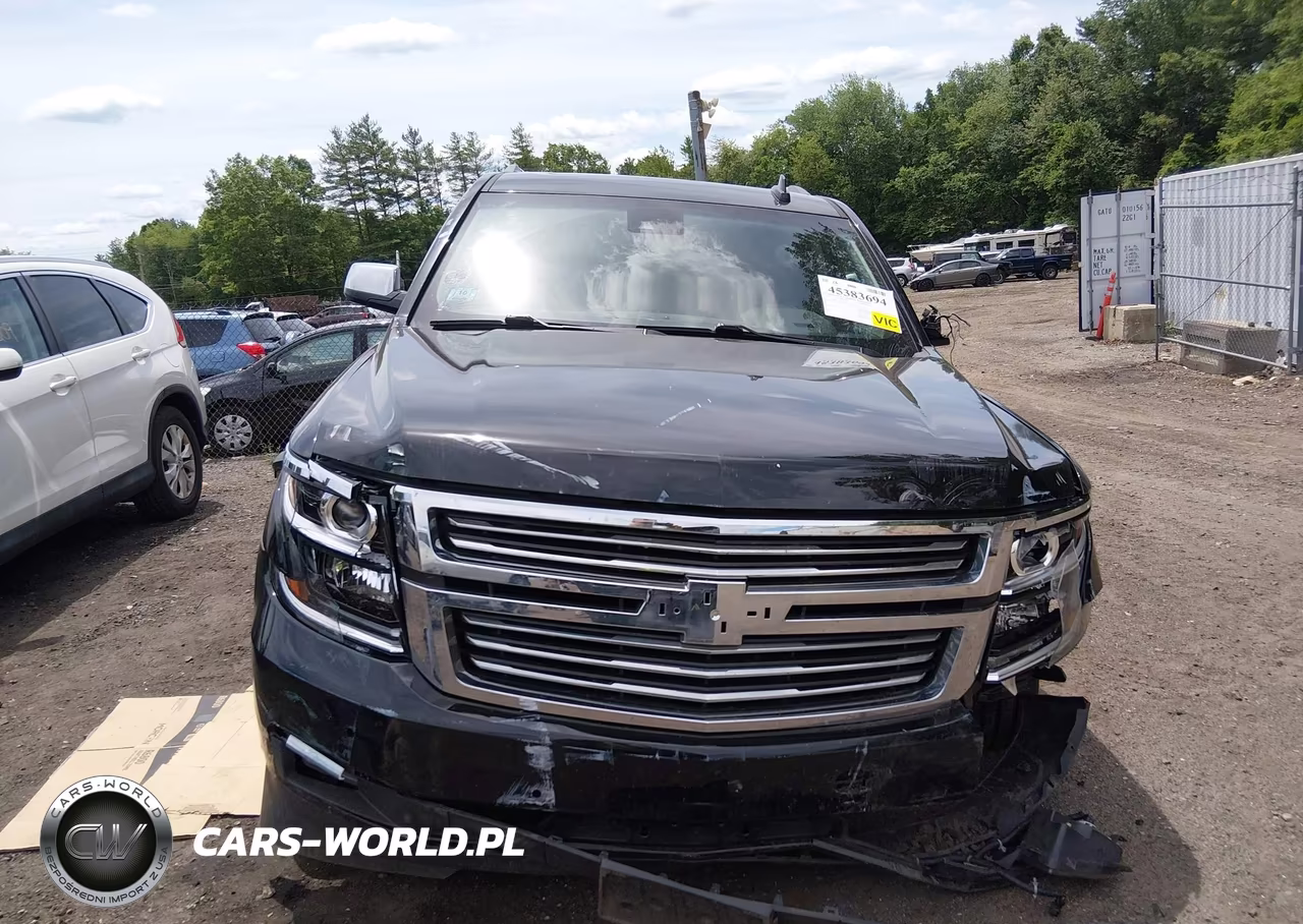2019 Chevrolet Suburban Premier VIN:1GNSKJKC7KR150502 - 12