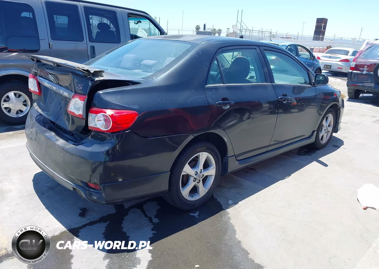 2011 Toyota Corolla S VIN:2T1BU4EE7BC548045 - 4