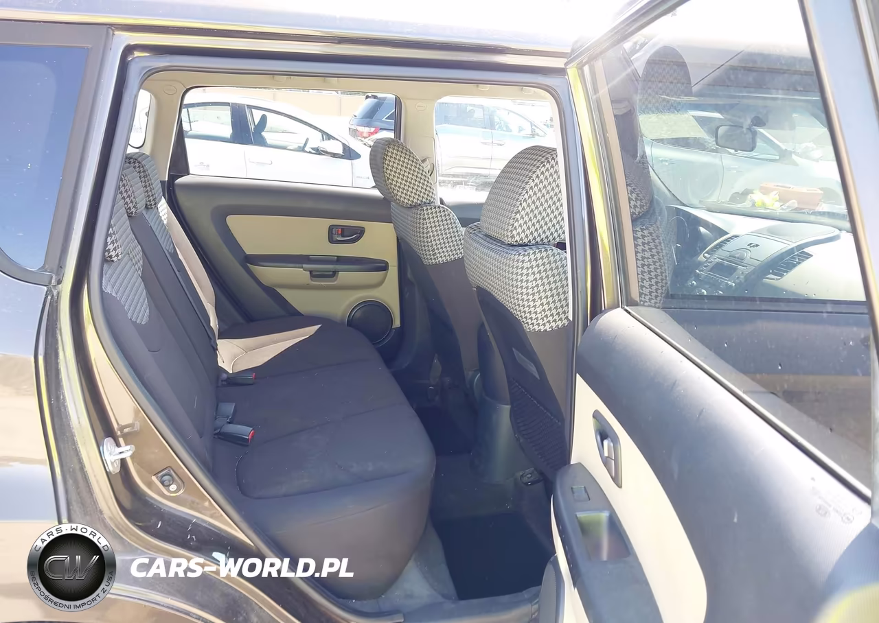 2010 Kia Soul ! VIN:KNDJT2A26A7125049 - 8