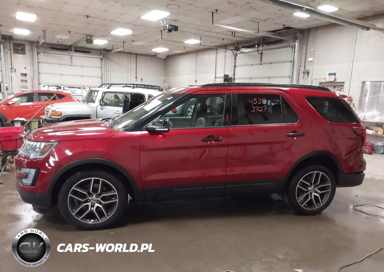 2016 Ford Explorer Sport VIN:1FM5K8GTXGGB00120 - 14
