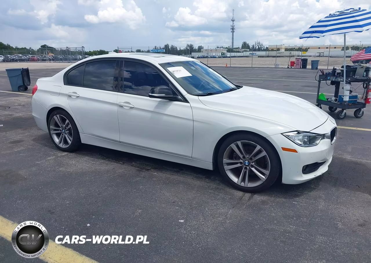 2014 BMW 328I – zdjęcie 1 z 17