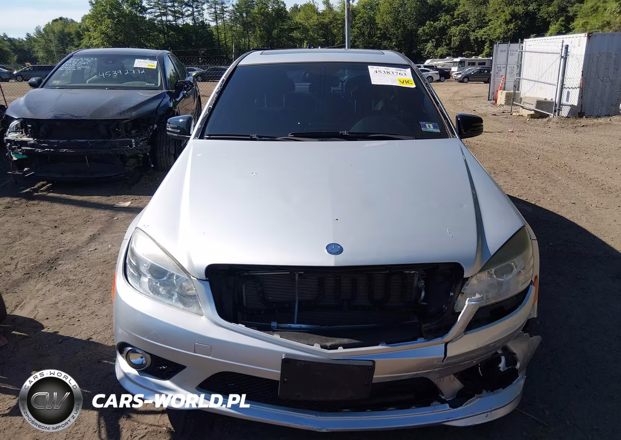 2010 Mercedes-Benz C 300 VIN:WDDGF8BB8AR131867 - 11