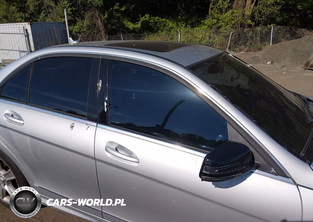 2010 Mercedes-Benz C 300 VIN:WDDGF8BB8AR131867 - 6