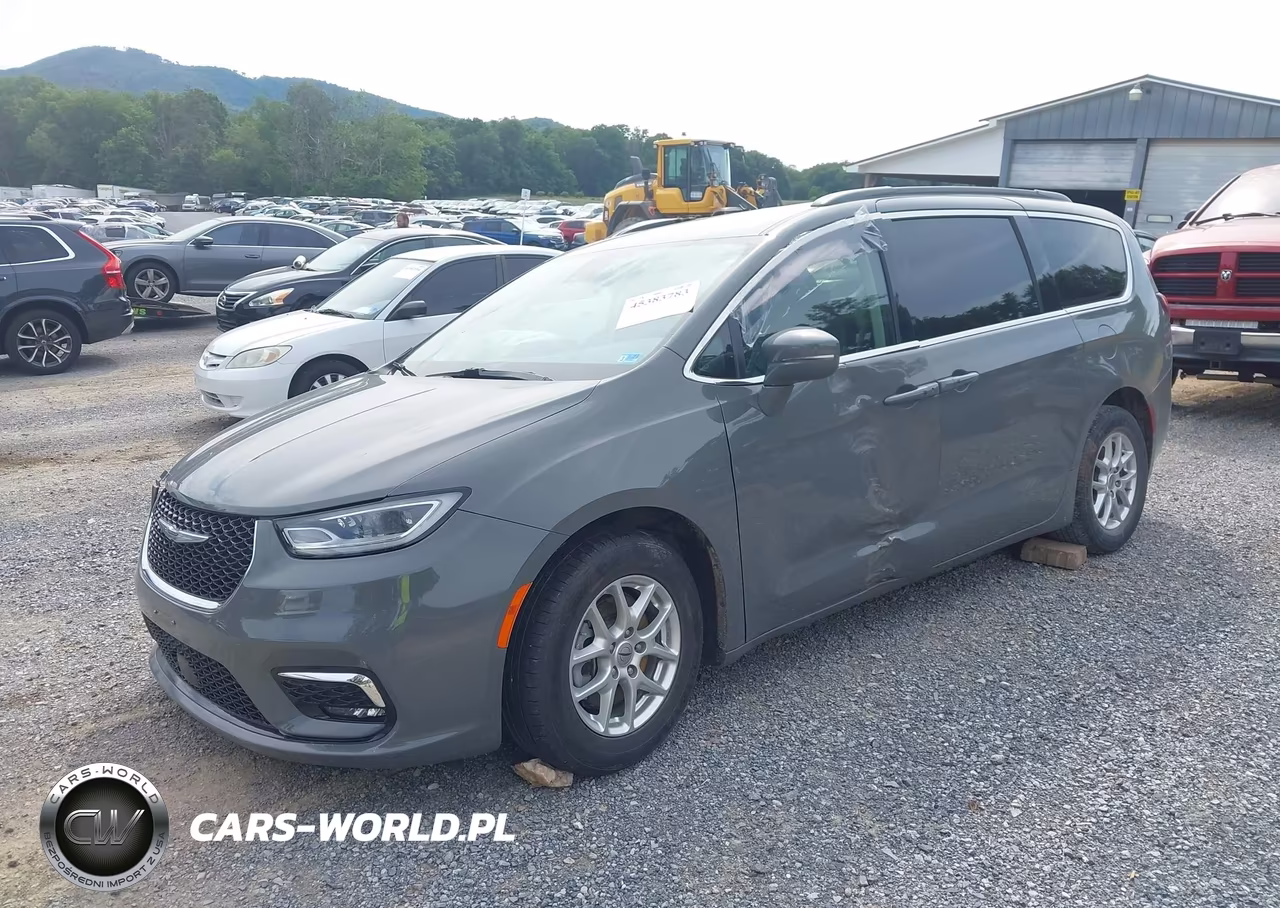 2022 Chrysler Pacifica Touring L VIN:2C4RC1BGXNR198095 - 2