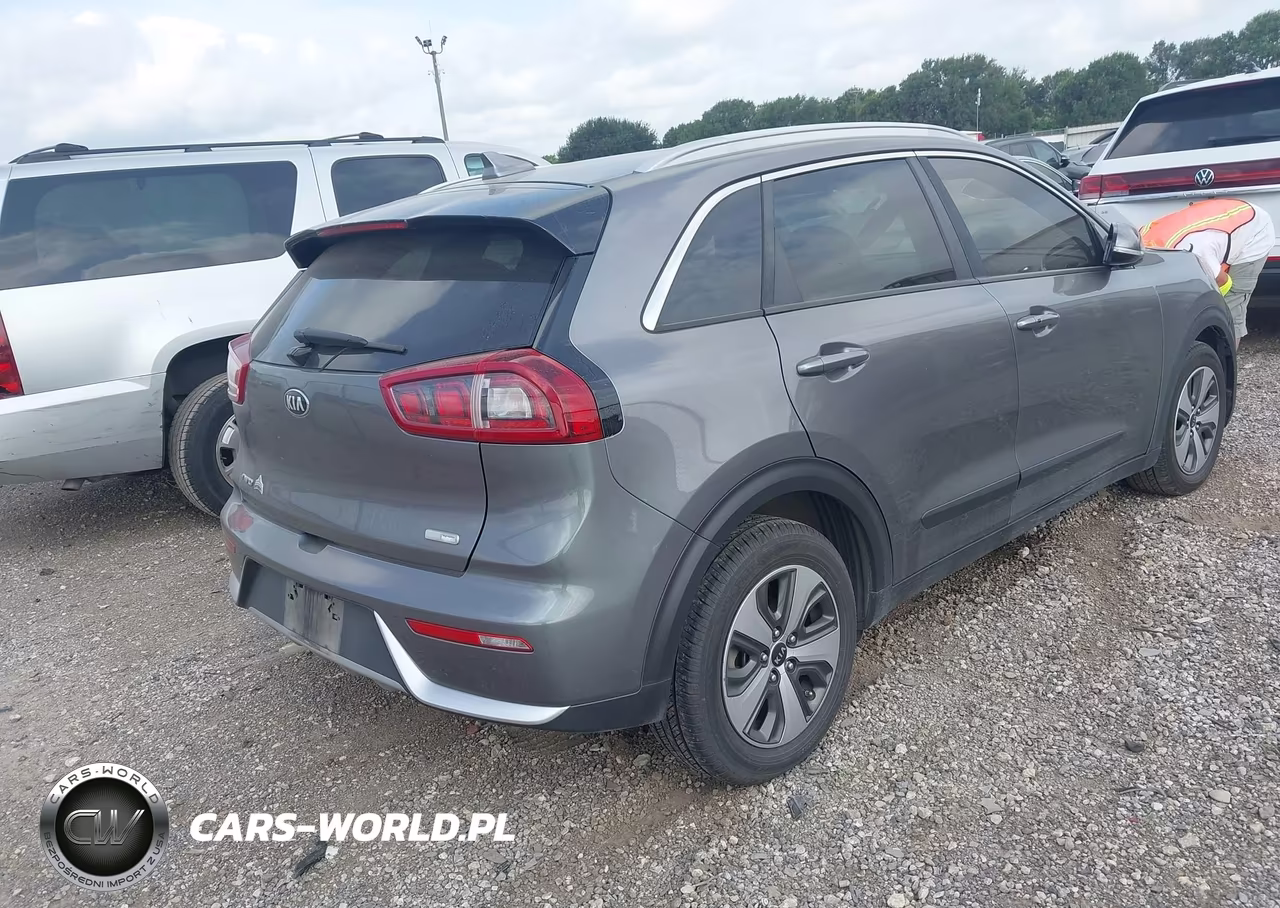 2018 Kia Niro Ex VIN:KNDCC3LC6J5124578 - 4