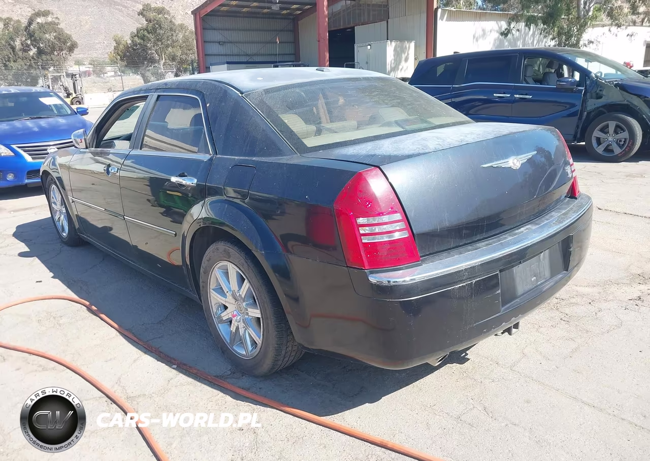 2007 Chrysler 300C VIN:2C3KA63HX7H633707 - 3