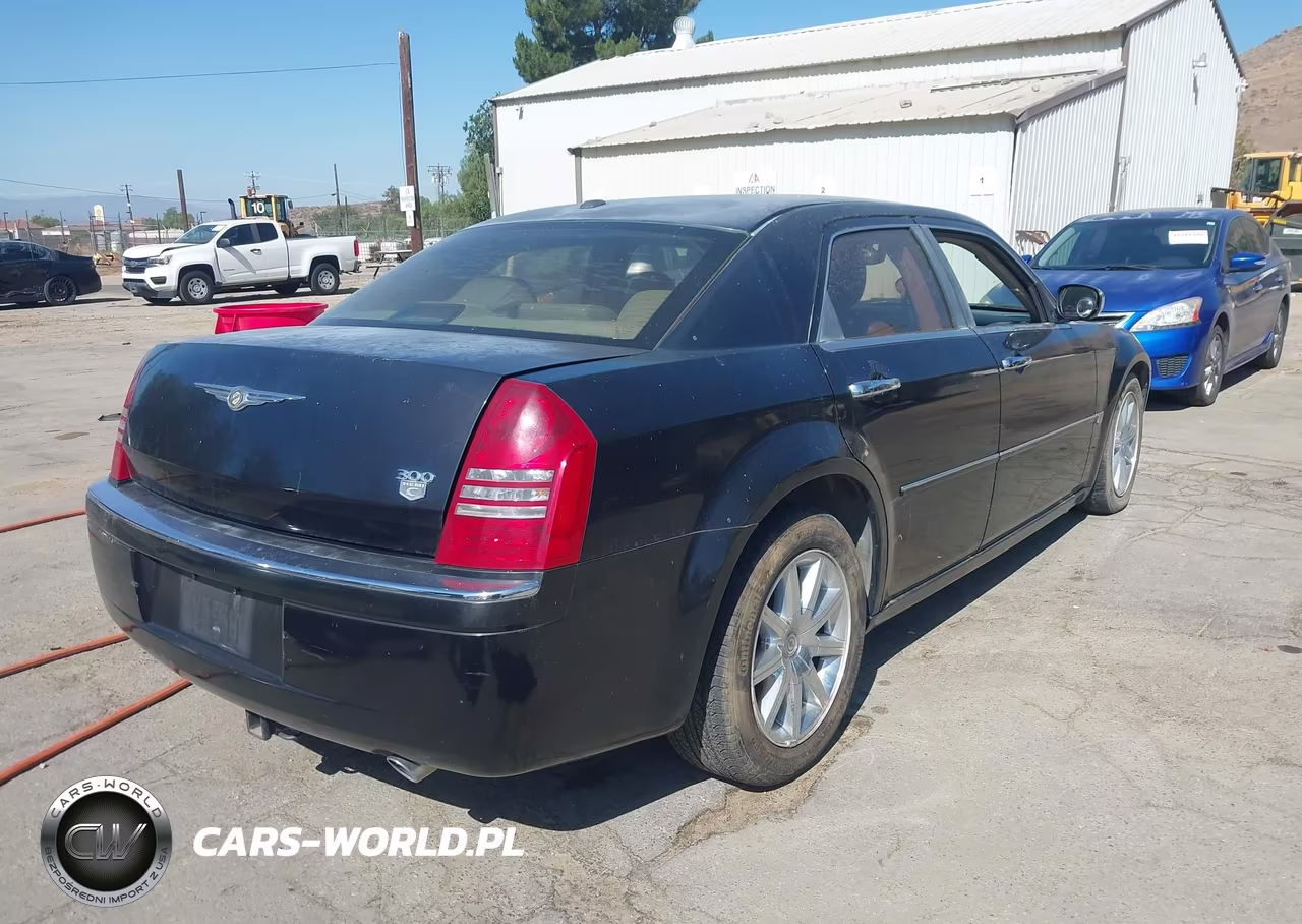 2007 Chrysler 300C VIN:2C3KA63HX7H633707 - 4