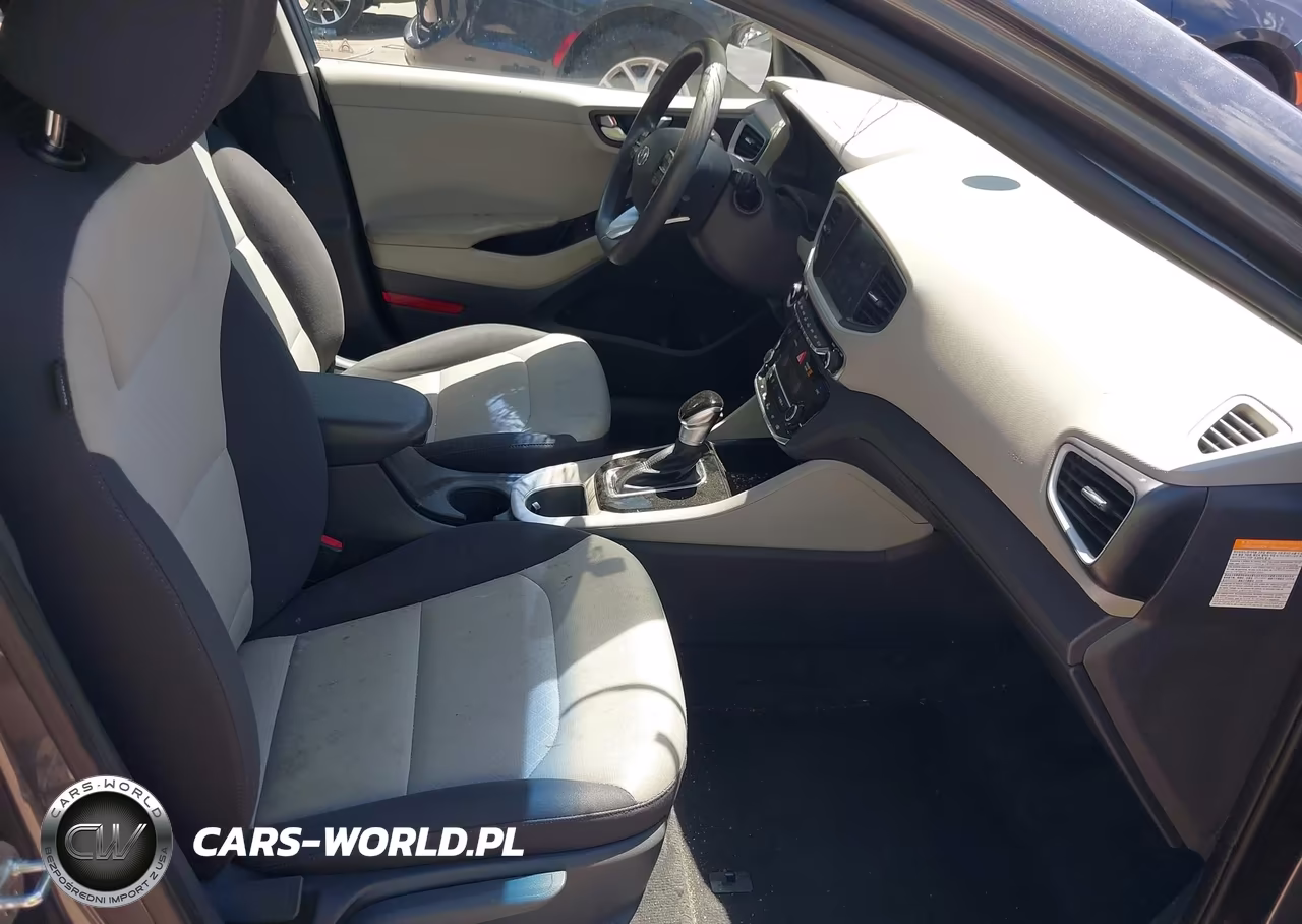 2019 Hyundai Ioniq Hybrid Blue VIN:KMHC65LC3KU117593 - 5