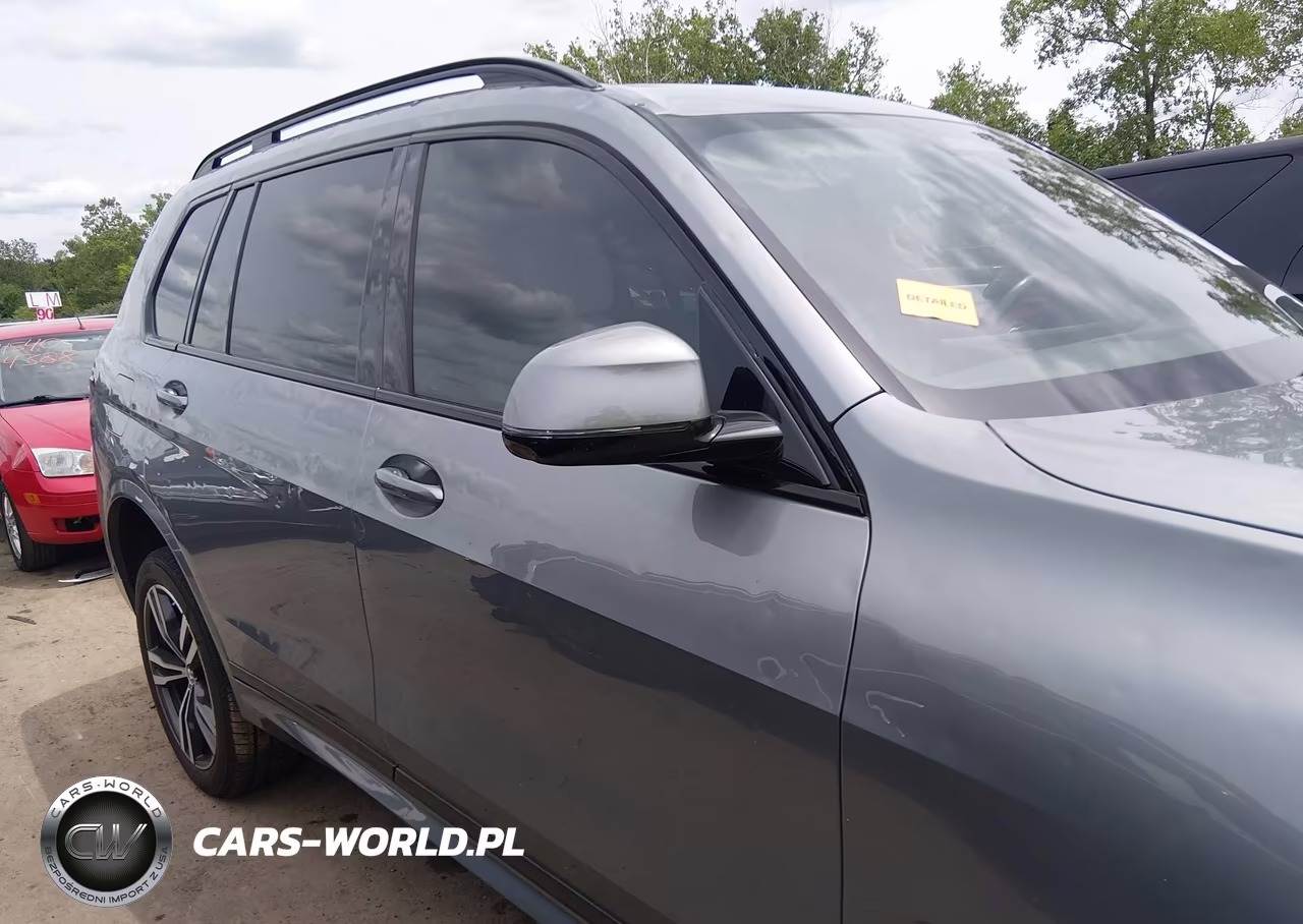 2023 BMW X7 xDrive40I VIN:5UX23EM03P9S00897 - 13