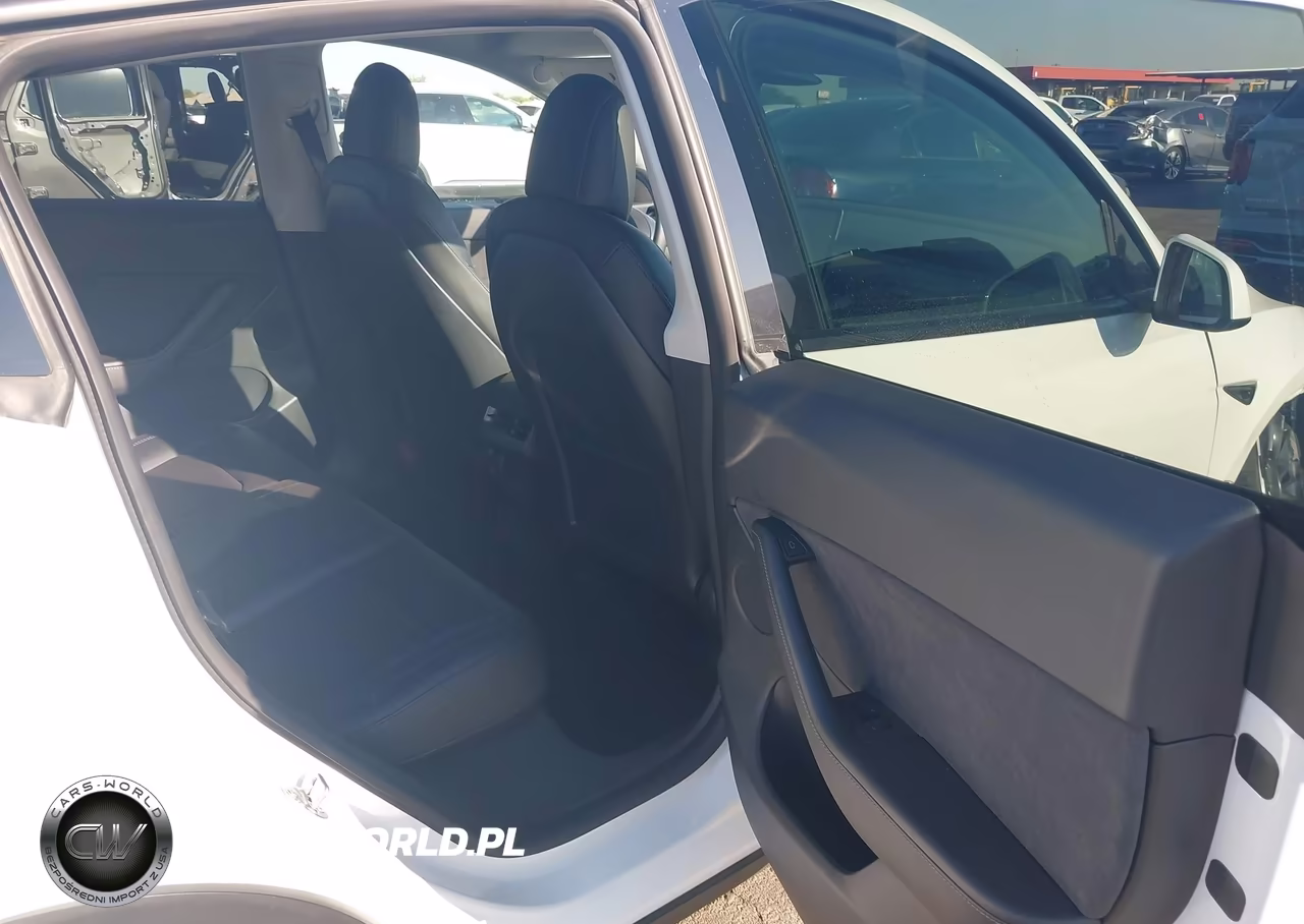 2022 Tesla Model Y Performance Dual Motor All-Wheel Drive VIN:7SAYGDEFXNF409525 - 8