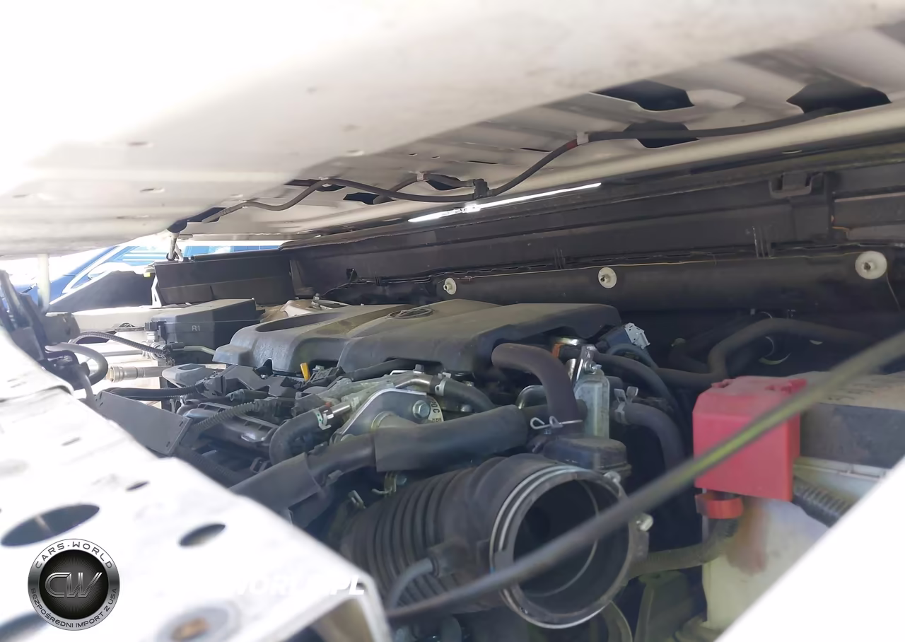 2019 Toyota Rav4 Xle VIN:JTMP1RFV0KD516518 - 10