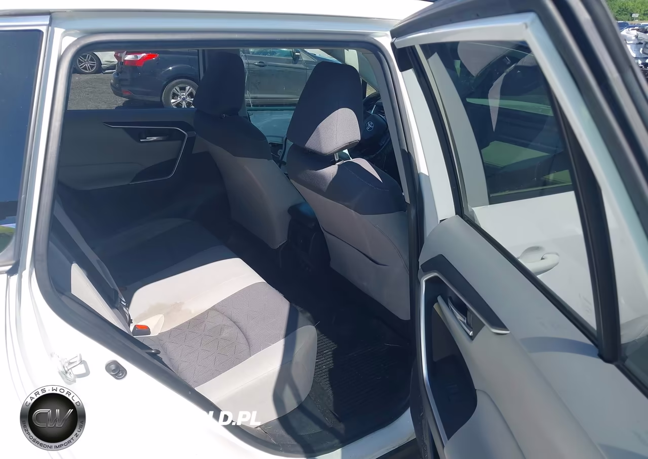 2019 Toyota Rav4 Xle VIN:JTMP1RFV0KD516518 - 8