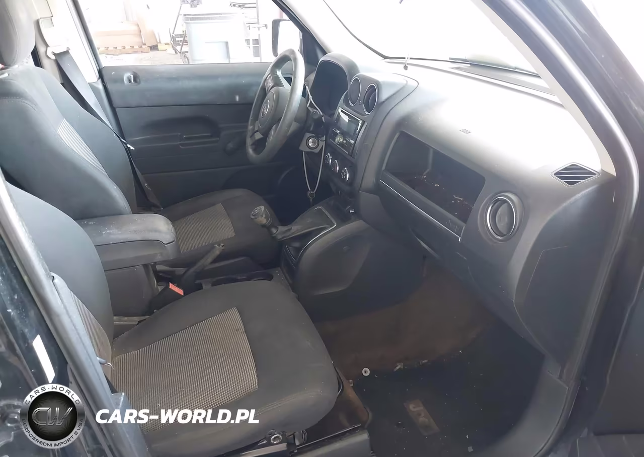 2014 Jeep Patriot Sport VIN:1C4NJPBB5ED663011 - 5
