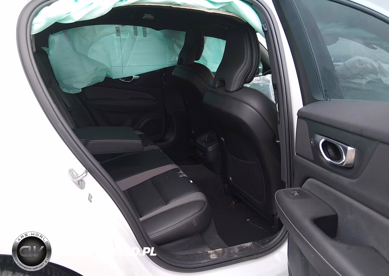 2024 Volvo S60 B5 Plus Black Edition VIN:7JRL12FH1RG281783 - 8