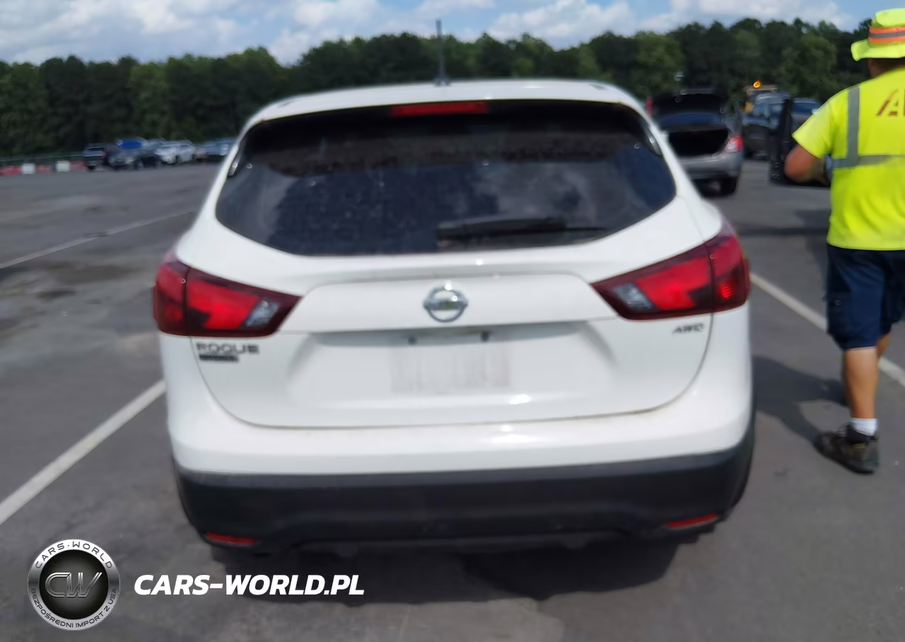 2018 Nissan Rogue Sport S VIN:JN1BJ1CRXJW291808 - 17
