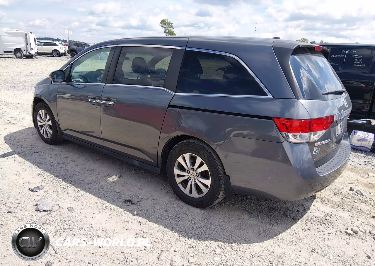 2016 Honda Odyssey Se VIN:5FNRL5H38GB041028 - 3