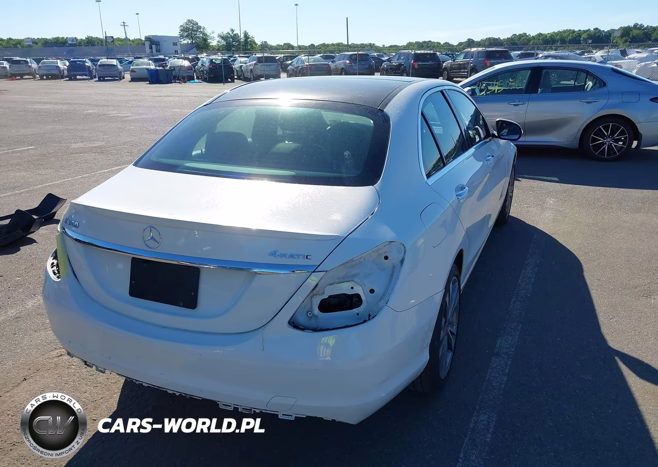 2018 Mercedes-Benz C 300 4Matic VIN:WDDWF4KB2JR414799 - 4