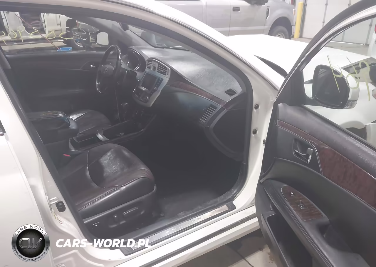 2011 Toyota Avalon Limited VIN:4T1BK3DB5BU440173 - 5