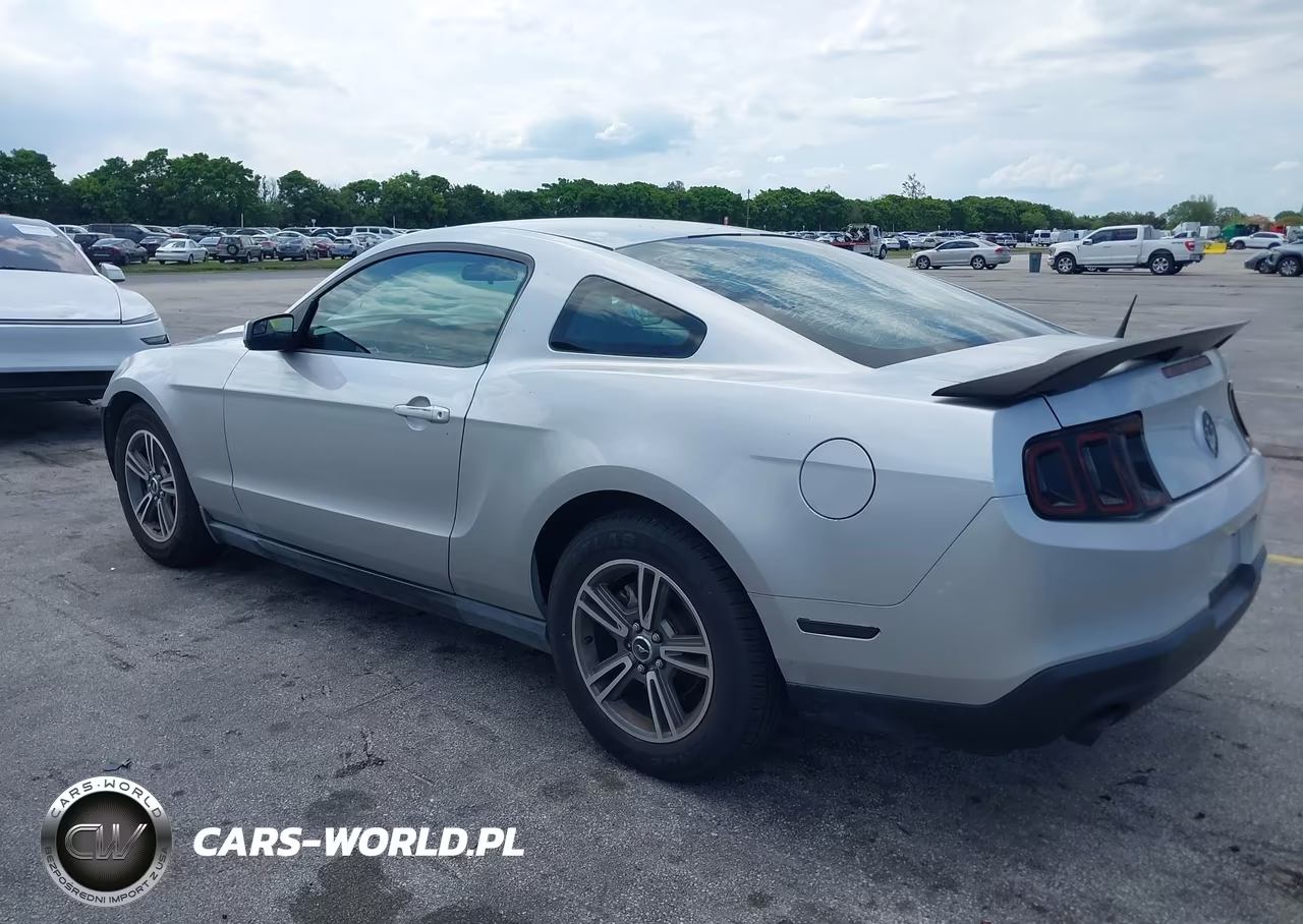 2011 Ford Mustang V6 VIN:1ZVBP8AM2B5138517 - 3