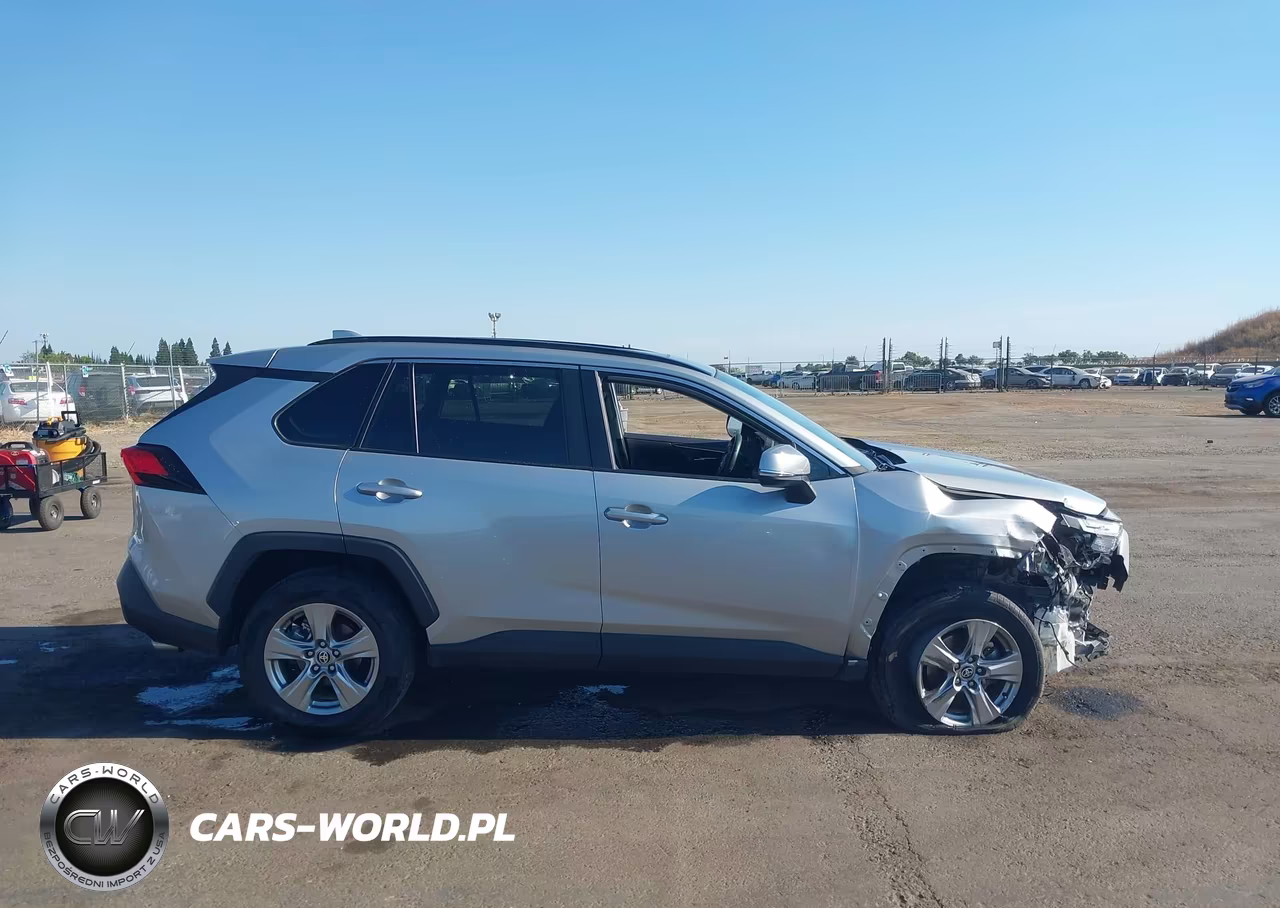 2024 Toyota Rav4 Xle VIN:2T3W1RFV2RW317589 - 13