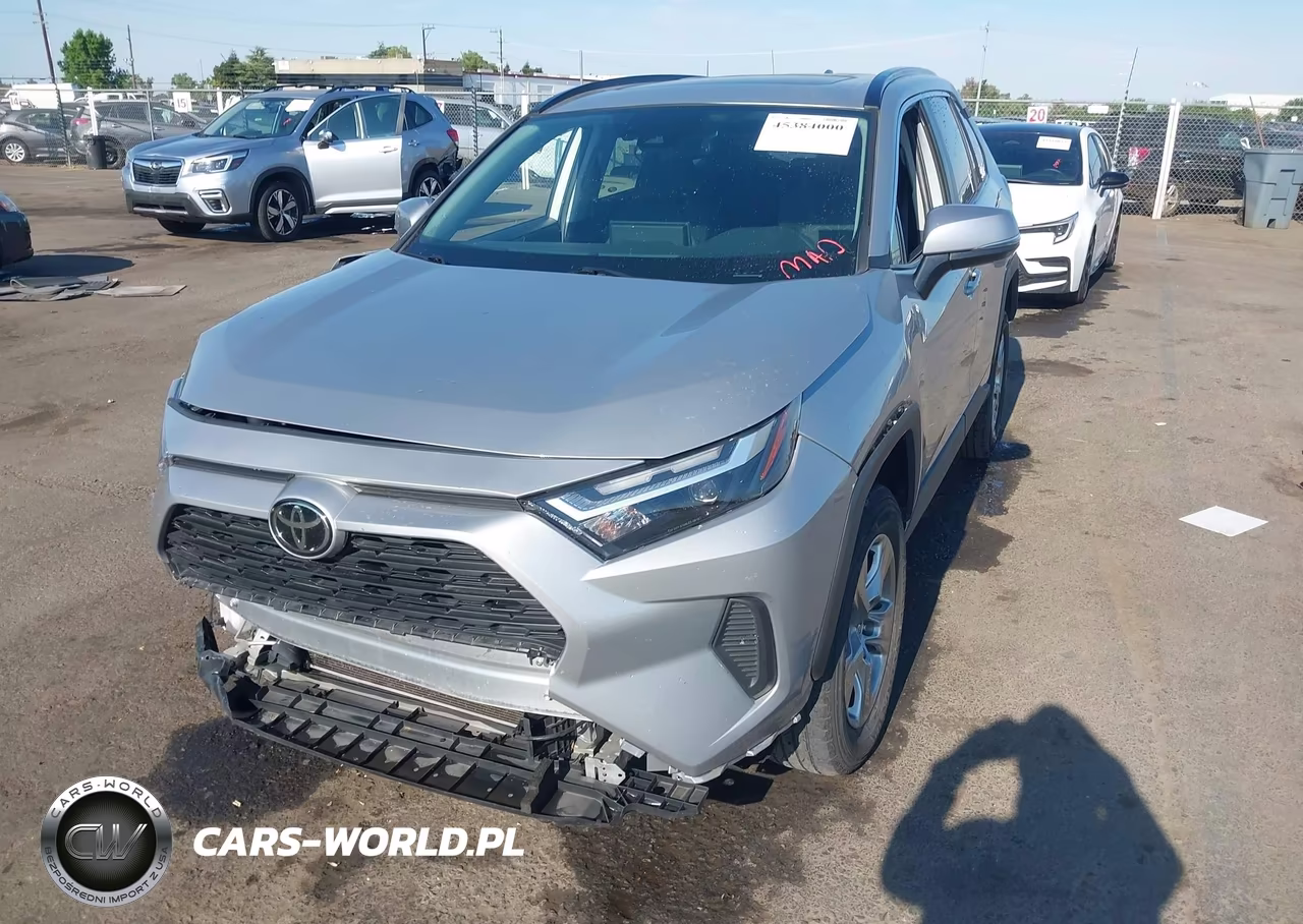 2024 Toyota Rav4 Xle VIN:2T3W1RFV2RW317589 - 2