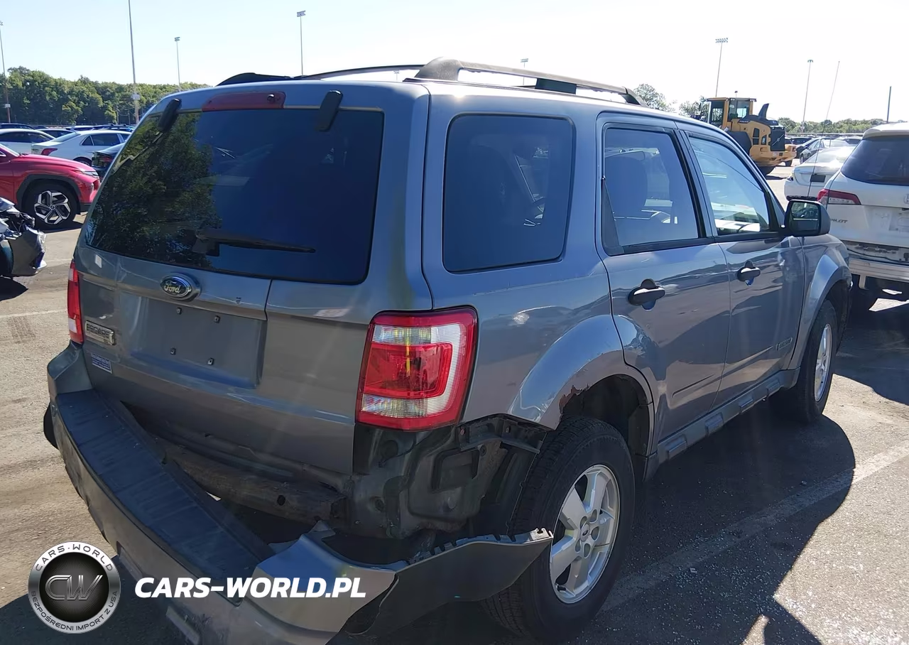 2008 Ford Escape Xlt VIN:1FMCU03Z28KB83831 - 4