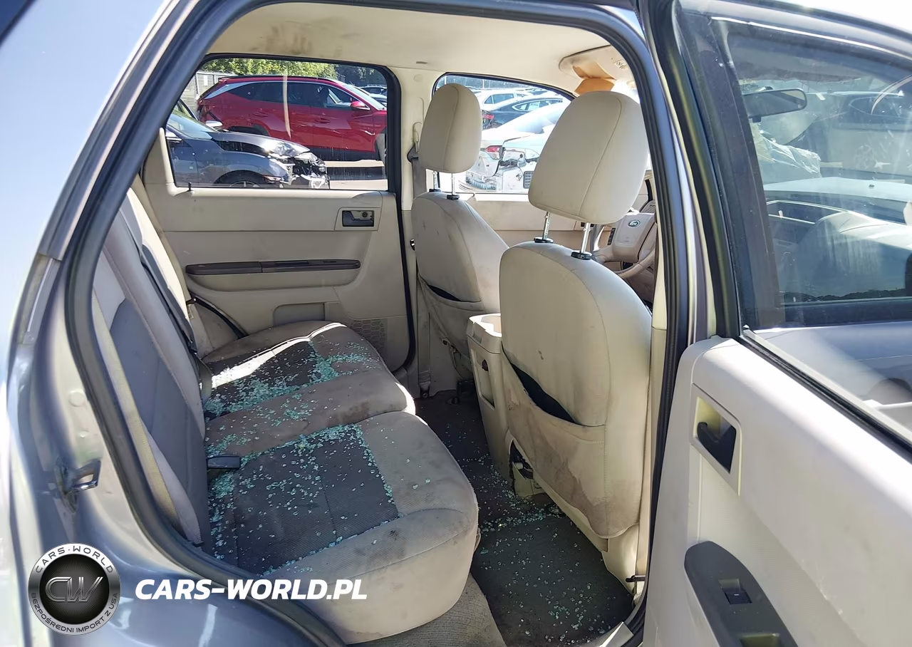 2008 Ford Escape Xlt VIN:1FMCU03Z28KB83831 - 8