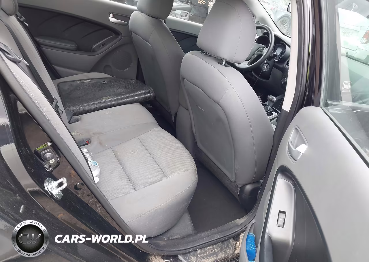 2018 Kia Forte Lx VIN:3KPFK4A77JE269449 - 8