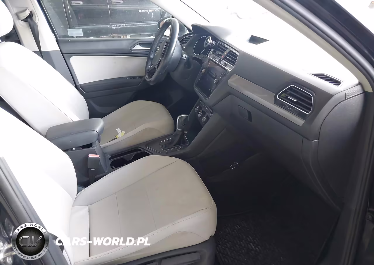 2019 Volkswagen Tiguan 2.0T Se-2.0T Sel-2.0T Sel R-Line-2.0T Sel R-Line Black VIN:3VV3B7AX1KM106731 - 5