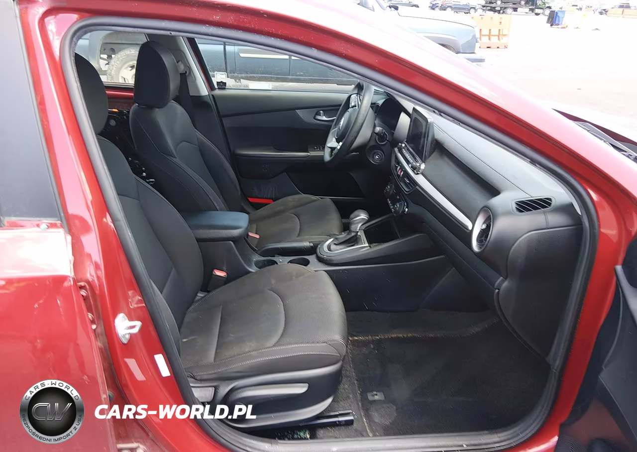 2019 Kia Forte Lxs VIN:3KPF24ADXKE071679 - 5