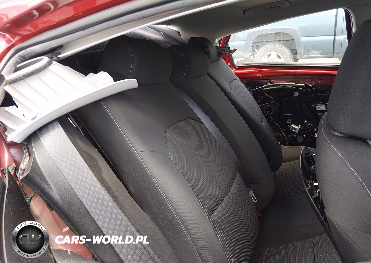 2019 Kia Forte Lxs VIN:3KPF24ADXKE071679 - 8