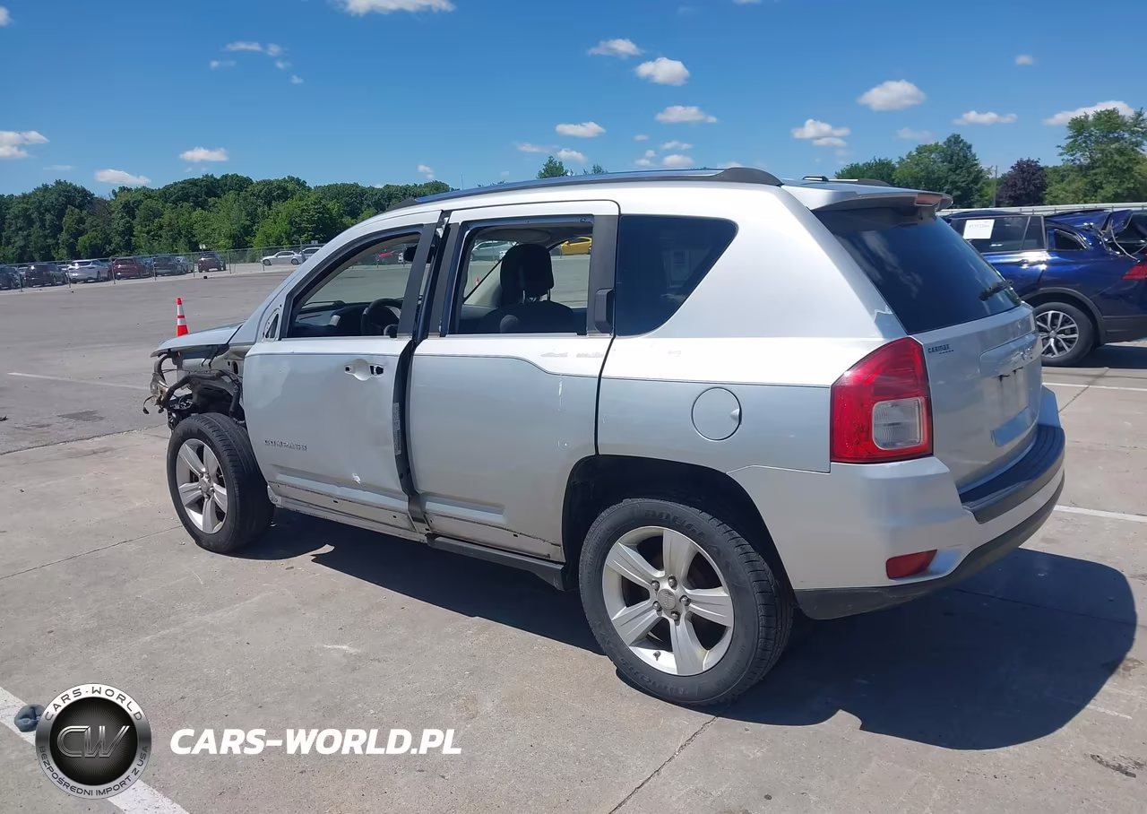 2011 Jeep Compass VIN:1J4NT1FB8BD253505 - 3