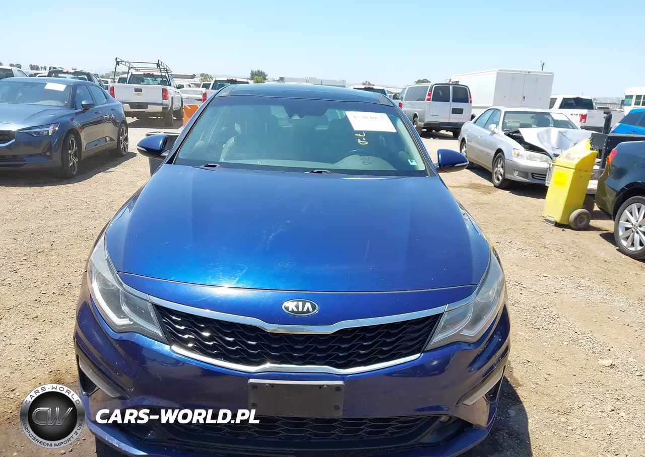 2019 Kia Optima S VIN:5XXGT4L30KG331858 - 12