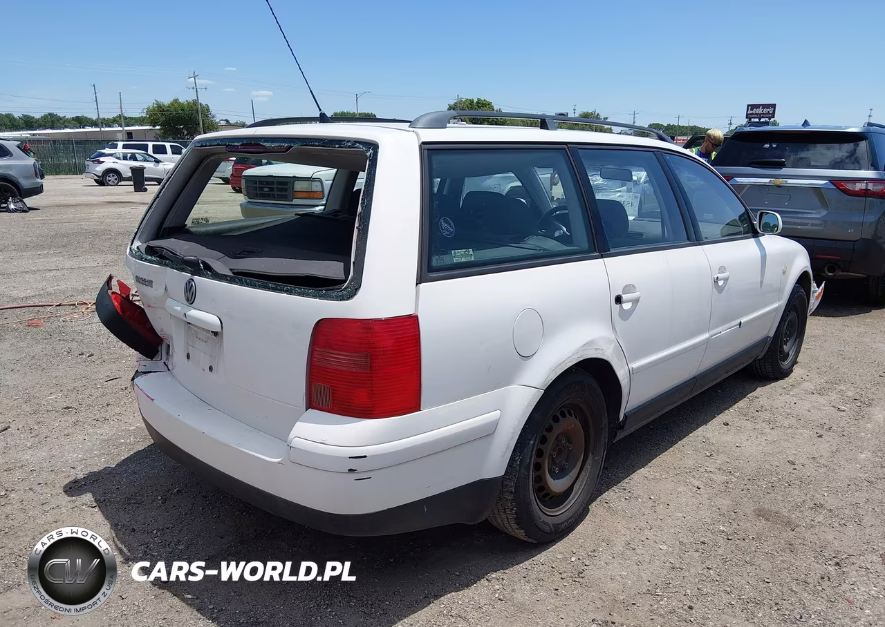 1999 Volkswagen Passat Gls VIN:WVWNA63B1XE125704 - 4