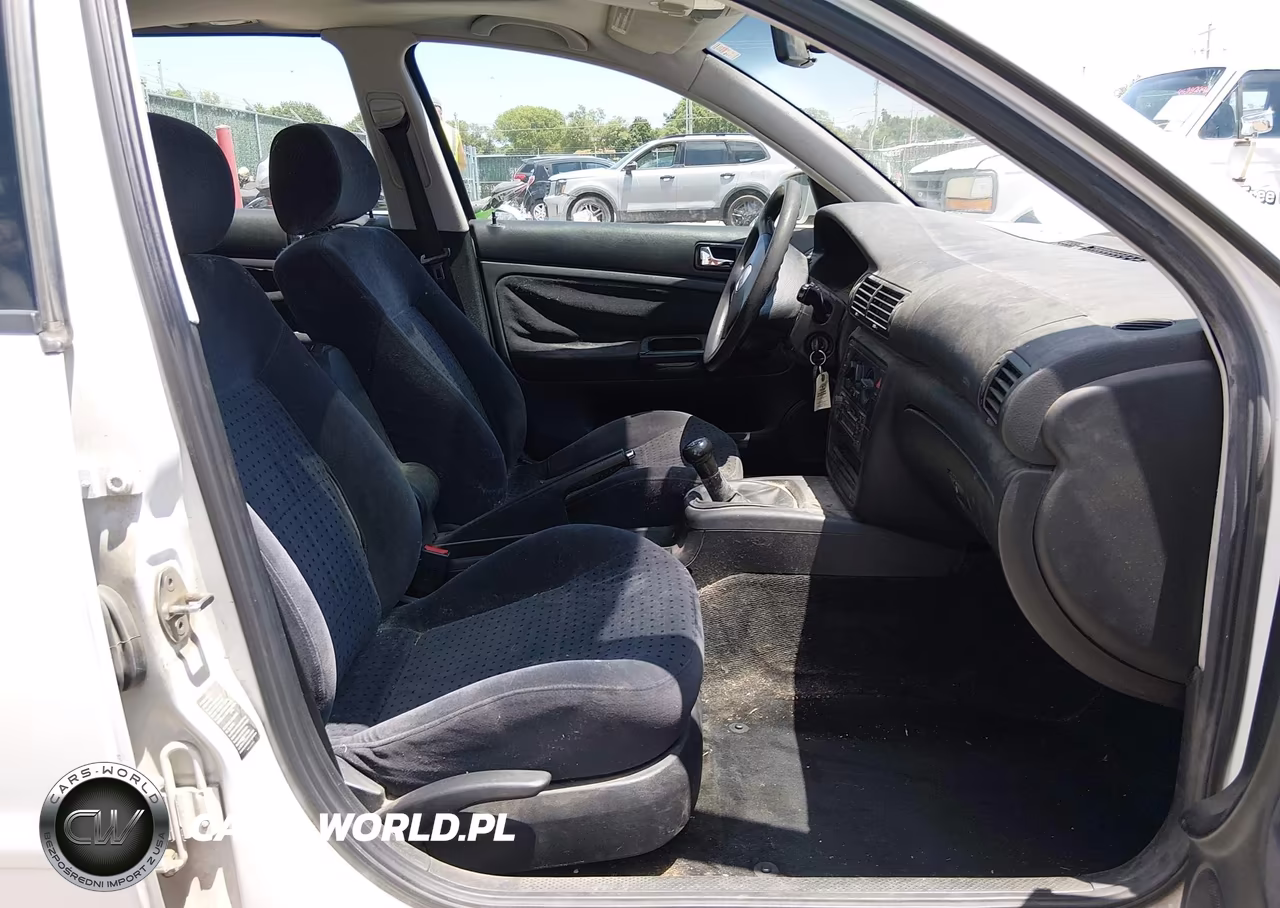 1999 Volkswagen Passat Gls VIN:WVWNA63B1XE125704 - 5