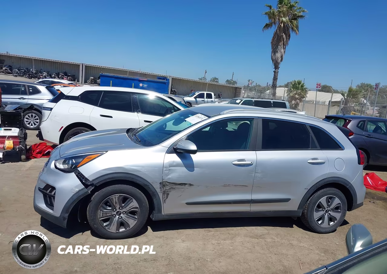 2020 Kia Niro Lx VIN:KNDCB3LC9L5396547 - 14