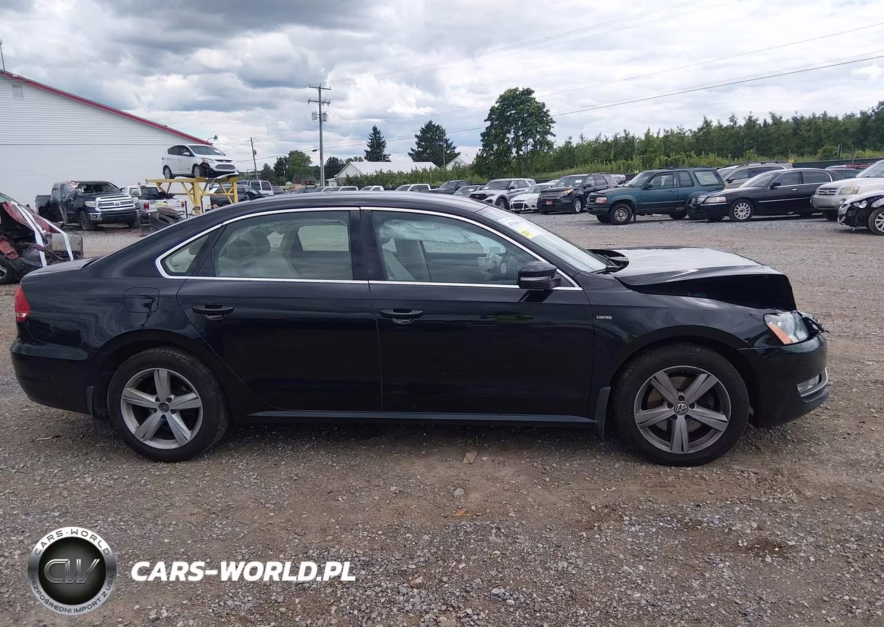 2015 Volkswagen Passat 1.8T Limited Edition VIN:1VWAT7A35FC122676 - 13