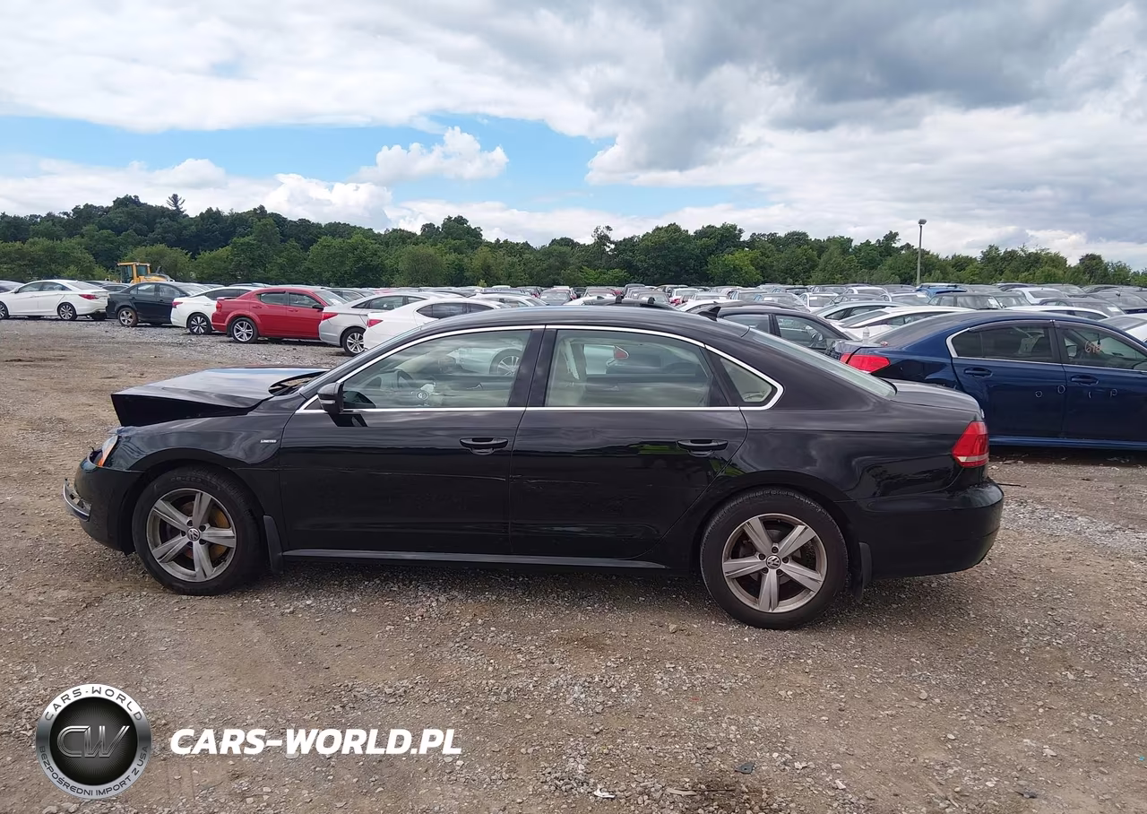 2015 Volkswagen Passat 1.8T Limited Edition VIN:1VWAT7A35FC122676 - 14