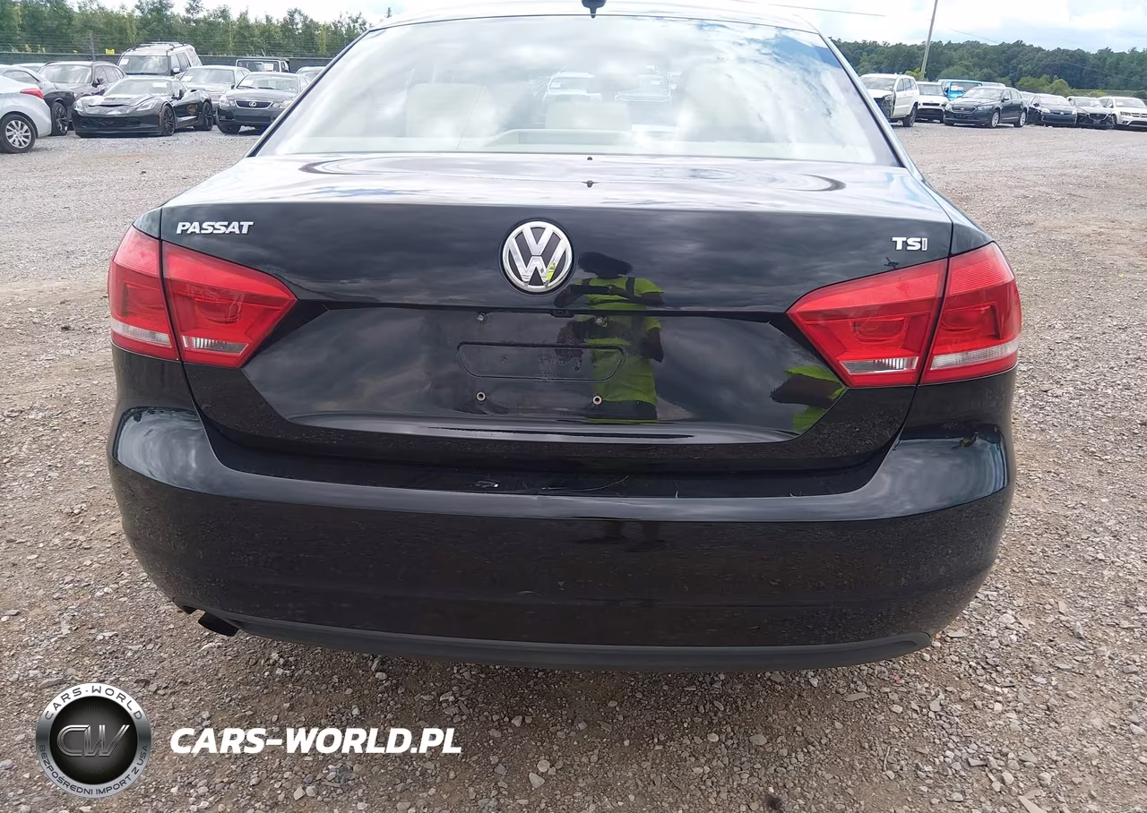 2015 Volkswagen Passat 1.8T Limited Edition VIN:1VWAT7A35FC122676 - 16