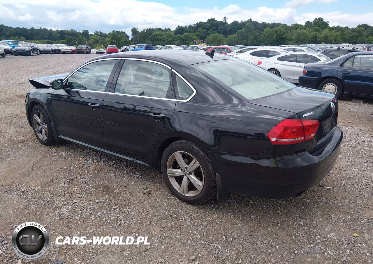 2015 Volkswagen Passat 1.8T Limited Edition VIN:1VWAT7A35FC122676 - 3