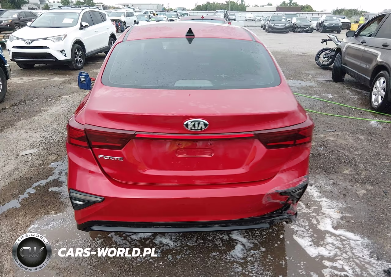 2019 Kia Forte Lxs VIN:3KPF24AD4KE104921 - 16
