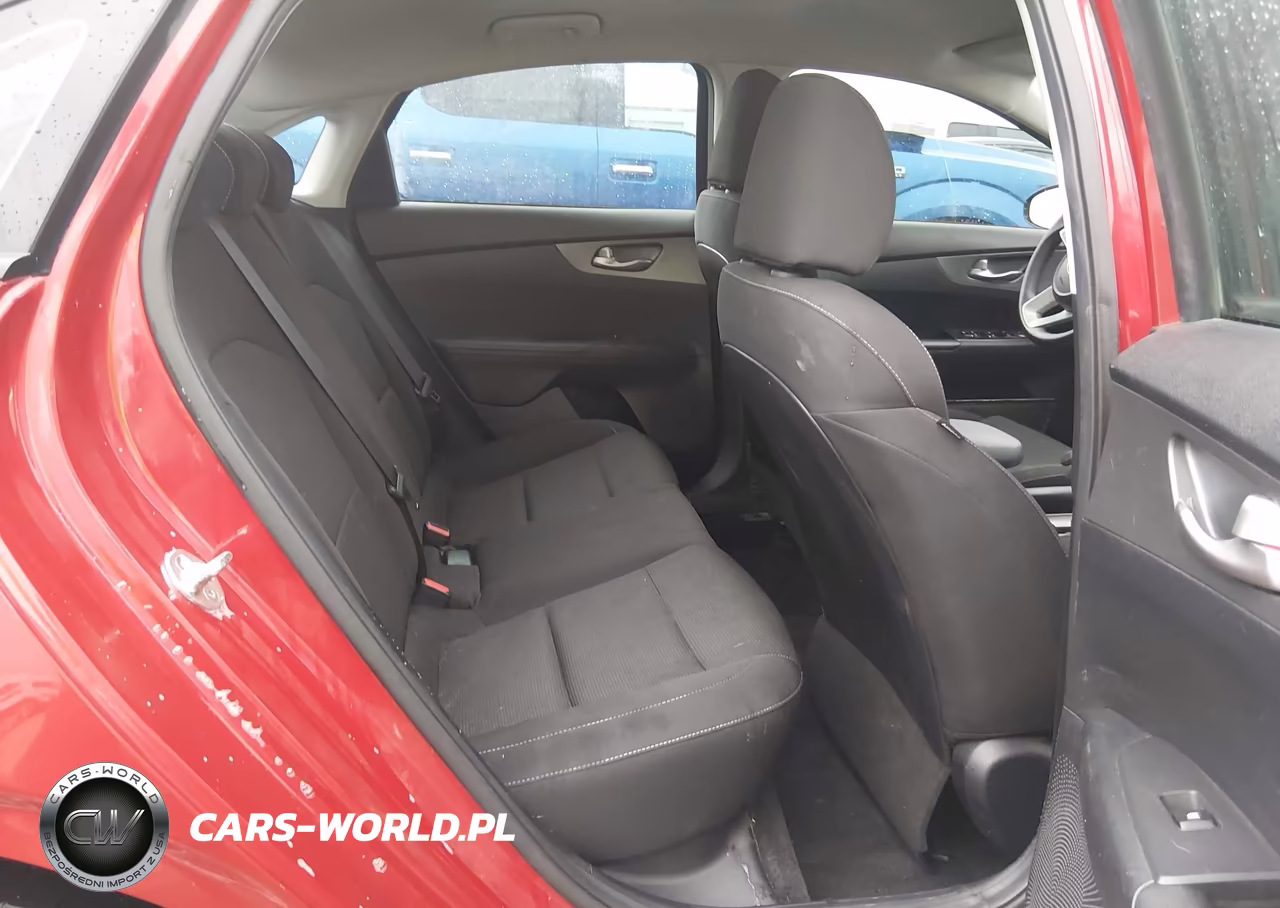 2019 Kia Forte Lxs VIN:3KPF24AD4KE104921 - 8