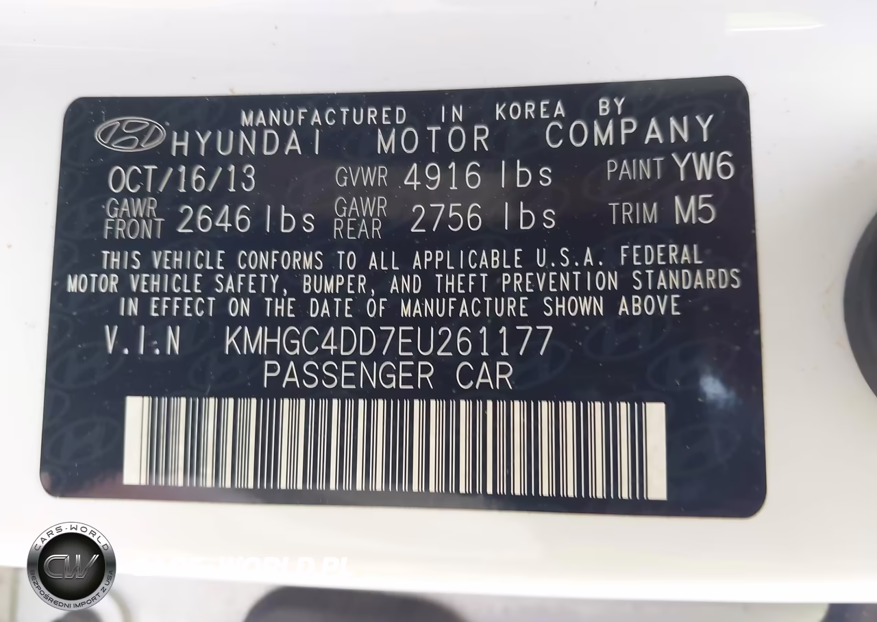 2014 Hyundai Genesis 3.8 VIN:KMHGC4DD7EU261177 - 9