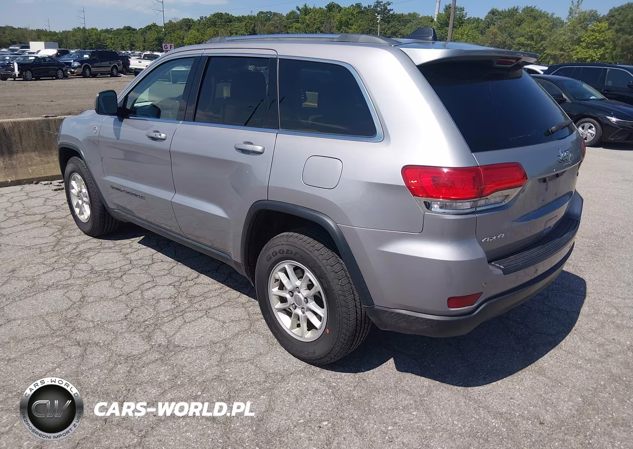 2019 Jeep Grand Cherokee Laredo E 4X4 VIN:1C4RJFAG1KC837019 - 3